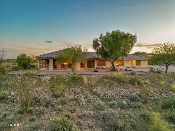 225 E VIA TORTUGA Drive, Wickenburg, AZ 85390