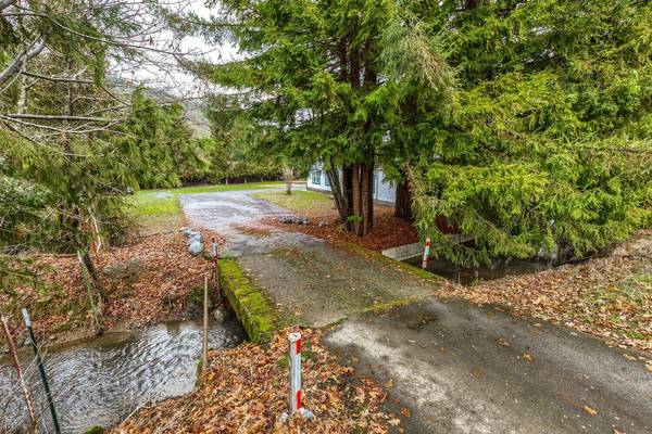 3084 Fish Hatchery RD, Grants Pass, OR 97527