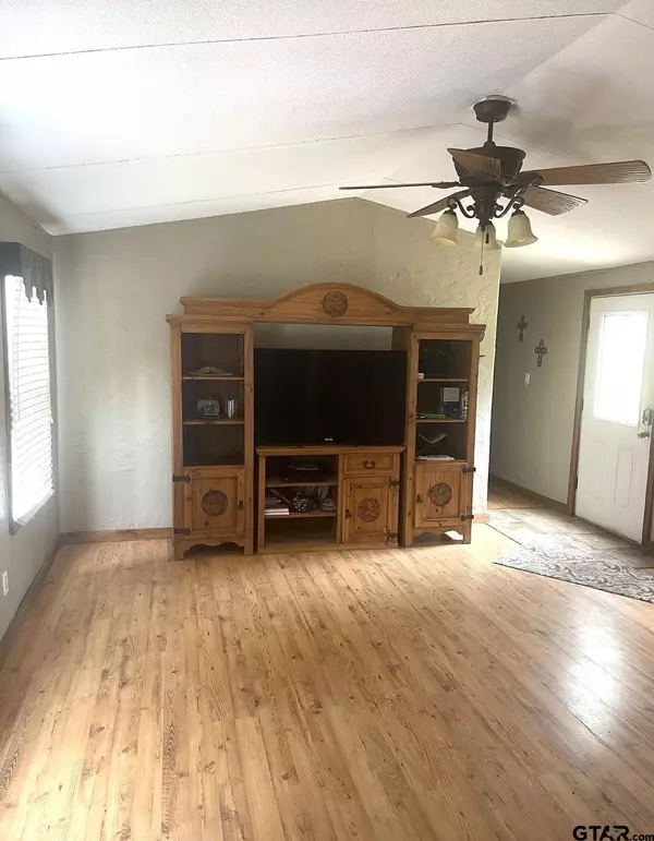 16700 CR 4256, Henderson, TX 75654