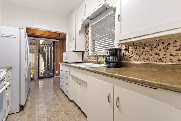 3406 C ST, Sacramento, CA 95816