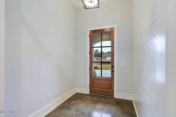 352 Driftwood Lane, Florence, MS 39073