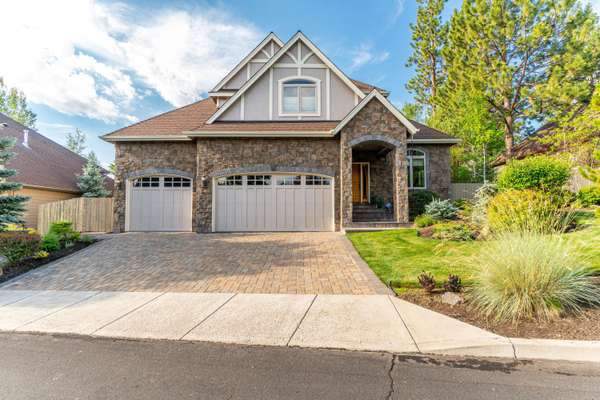 19449 Golden Meadow LOOP, Bend, OR 97702