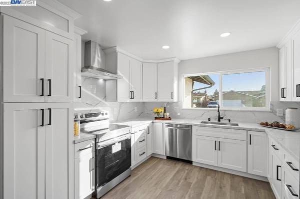 226 Teddy Dr, Union City, CA 94587