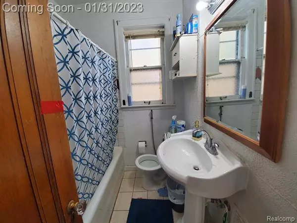 7524 HARTWELL Street, Dearborn, MI 48126