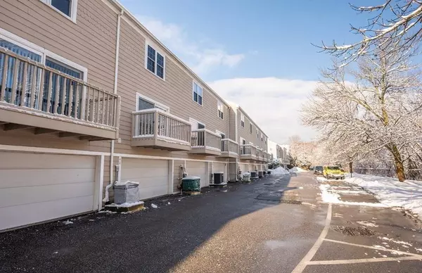 129 Lowell St #40, Peabody, MA 01960