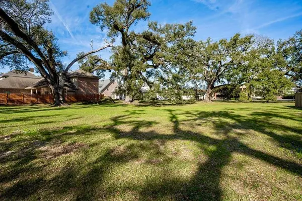 BOURGEOIS CT, Harahan, LA 70123