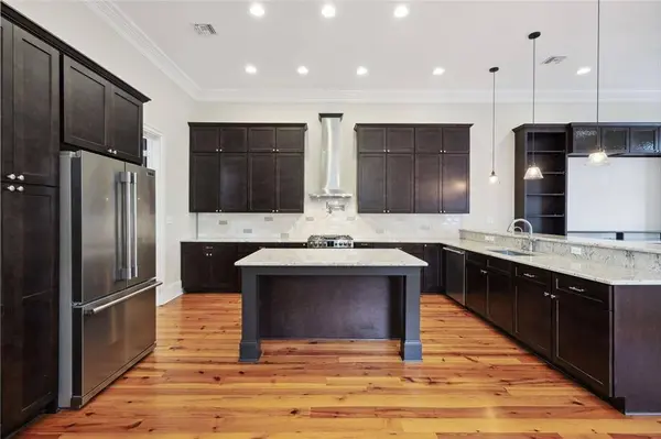 2396 ST THOMAS ST, New Orleans, LA 70130