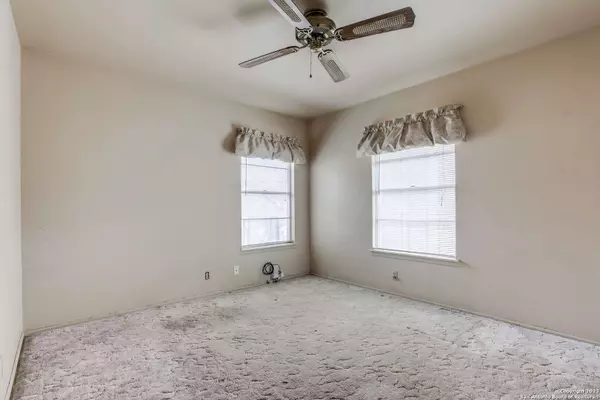 7823 BRONCO LN, San Antonio, TX 78227-3443