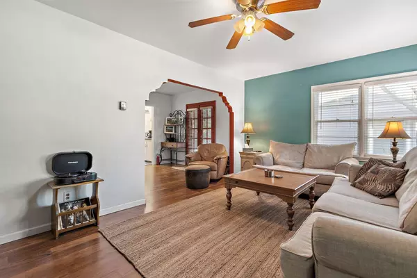 3406 C ST, Sacramento, CA 95816