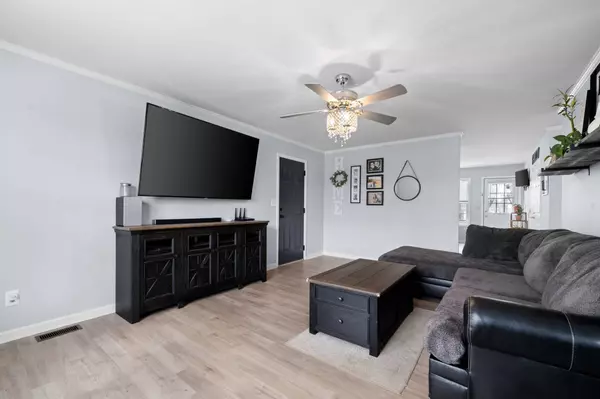 3251 Tabby Dr, Clarksville, TN 37042