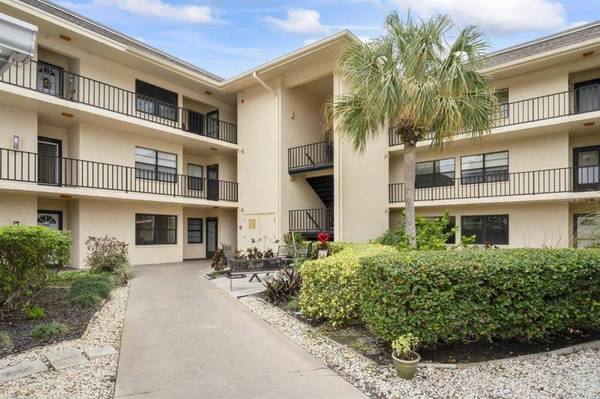 12300 VONN RD #6301, Largo, FL 33774