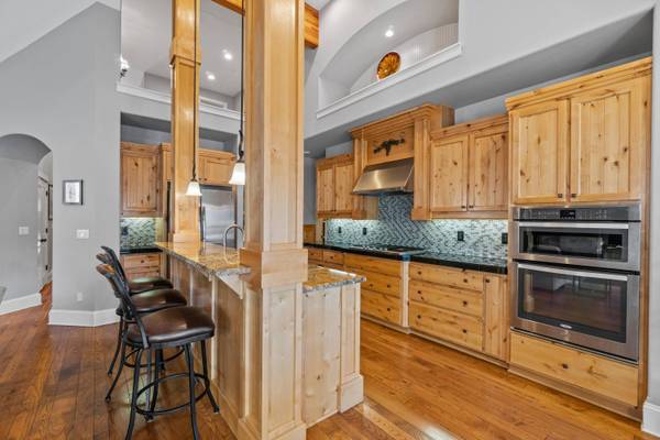 19449 Golden Meadow LOOP, Bend, OR 97702