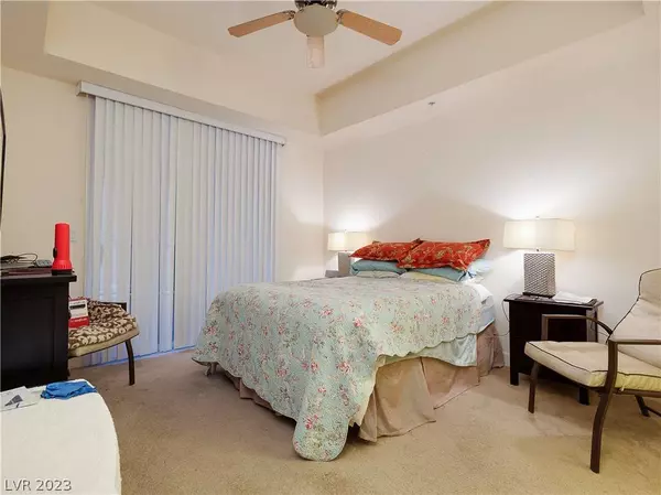 59 E Agate Avenue #201, Las Vegas, NV 89123