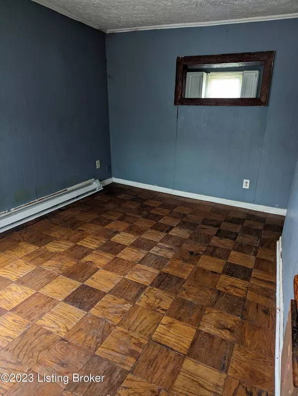 3840 Dunbar Ave, New Albany, IN 47150