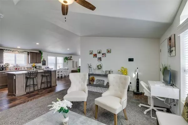 4893 E Twain Avenue, Las Vegas, NV 89121