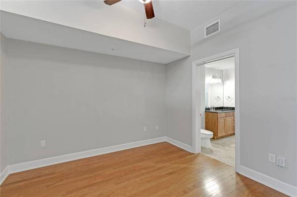 101 S EOLA DR #816, Orlando, FL 32801