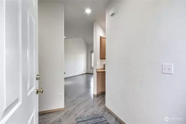 12606 64th Ave E, Puyallup, WA 98373