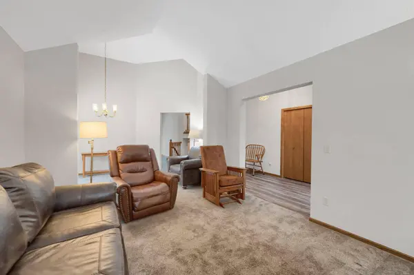 13529 Morgan AVE S, Burnsville, MN 55337