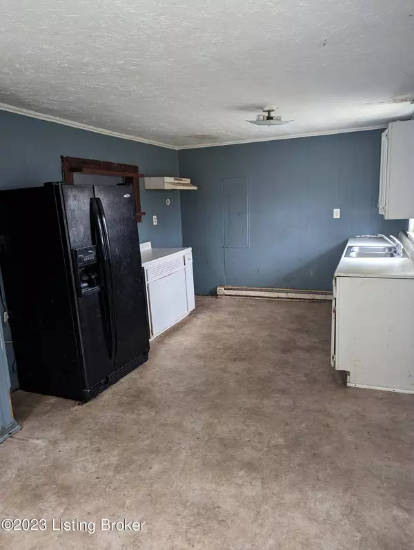 3840 Dunbar Ave, New Albany, IN 47150