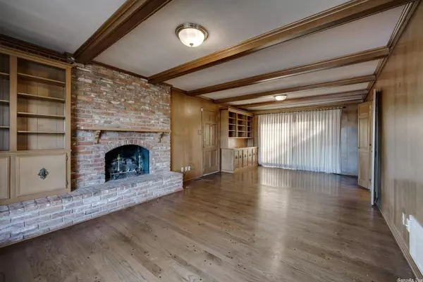 Little Rock, AR 72205