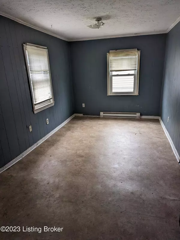 3840 Dunbar Ave, New Albany, IN 47150