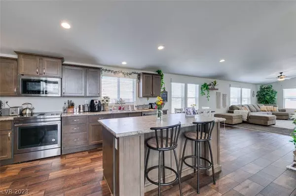 4893 E Twain Avenue, Las Vegas, NV 89121