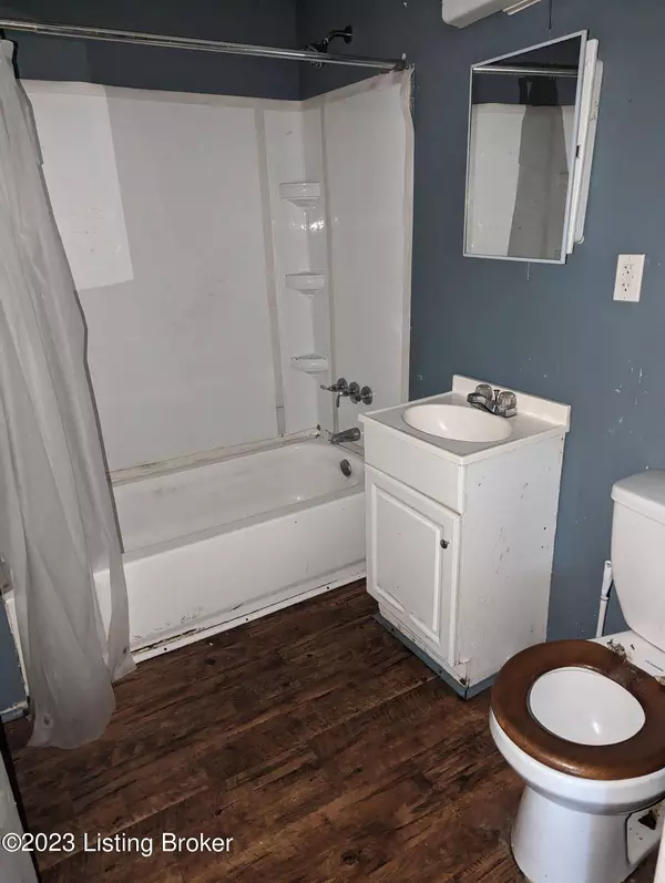 3840 Dunbar Ave, New Albany, IN 47150