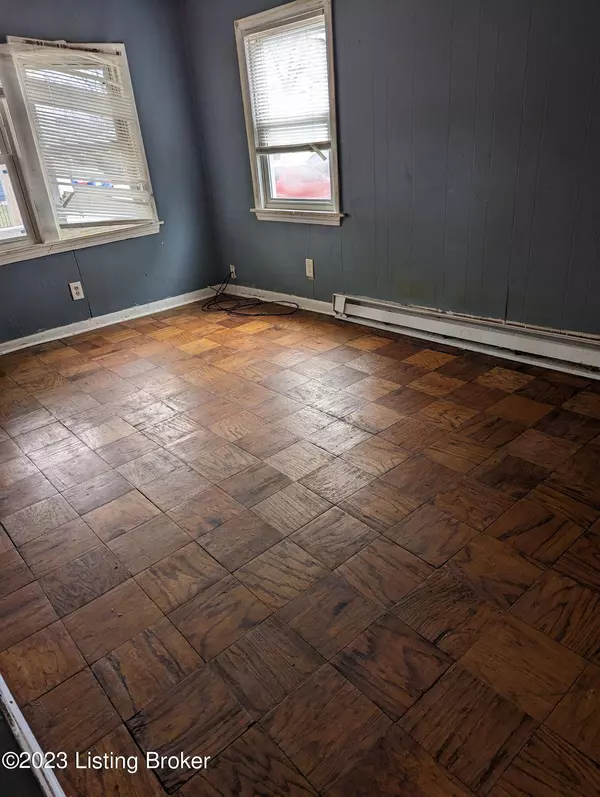 3840 Dunbar Ave, New Albany, IN 47150