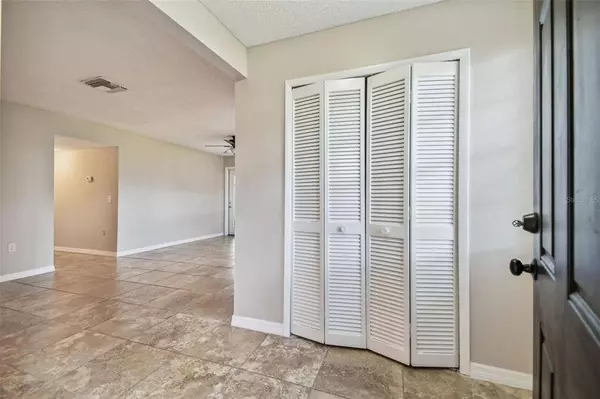 12025 ENVIRONMENTAL DR #4, New Port Richey, FL 34654