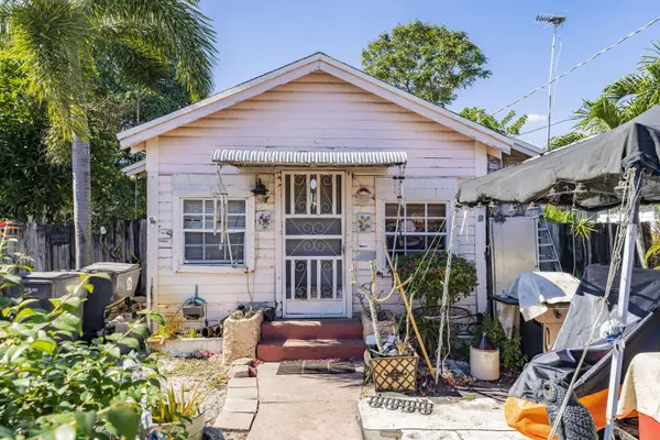 153 Neva DR, Royal Palm Estates, FL 33415