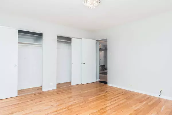 2701 W 79th ST, Chicago, IL 60652