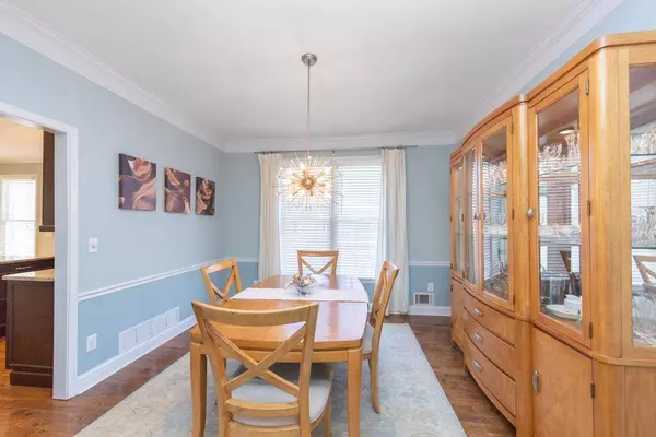 4115 Vista Point LN, Suwanee, GA 30024