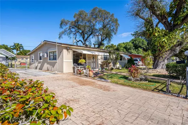 1331 NE 208th Ter, Miami, FL 33179