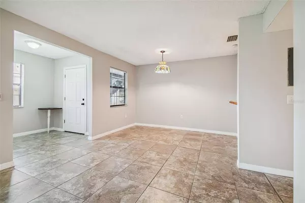 12025 ENVIRONMENTAL DR #4, New Port Richey, FL 34654