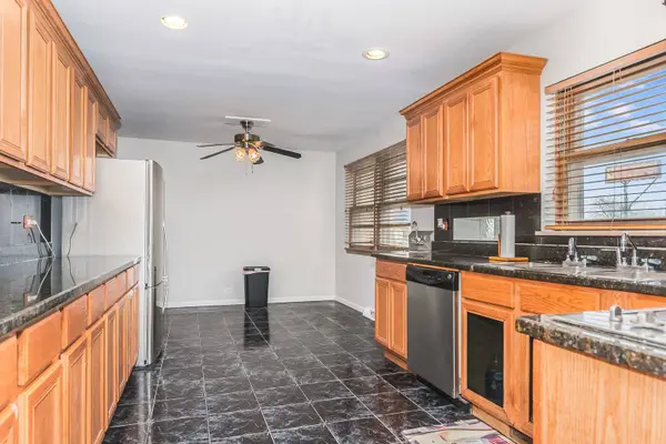 2701 W 79th Street, Chicago, IL 60652