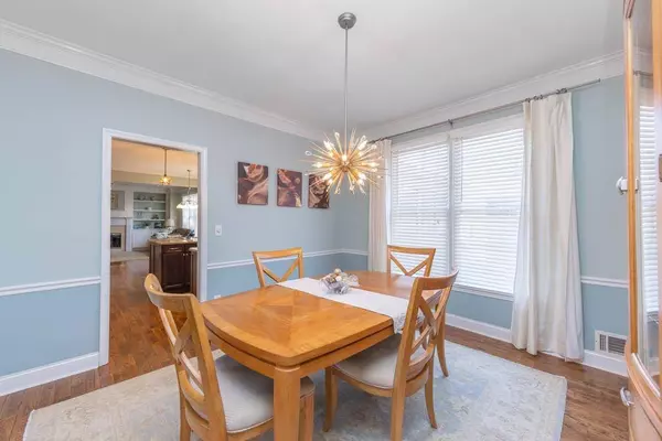 4115 Vista Point LN, Suwanee, GA 30024