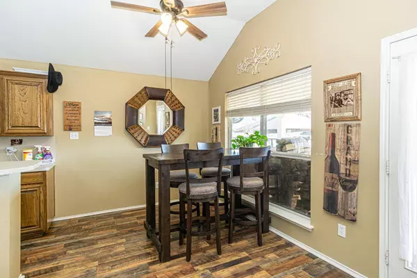 6961 Ranch Hill Drive, Flint, TX 75762