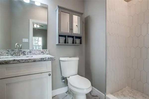 5262 Ella #801, Houston, TX 77018