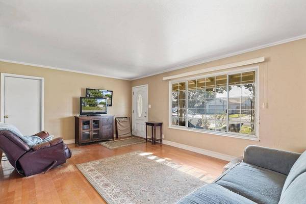 209 Grant CT, Manteca, CA 95336