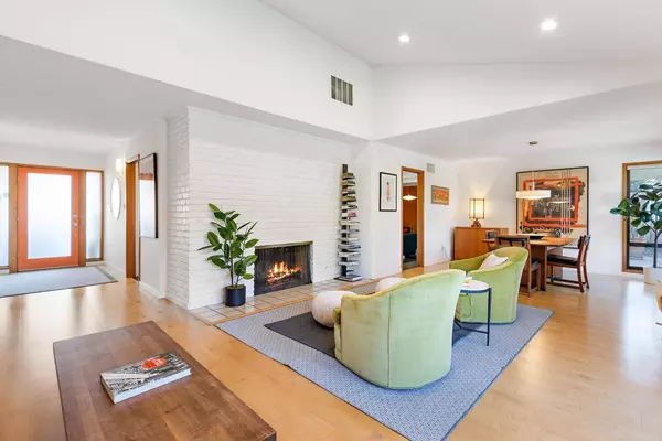 1607 Tamarack LN, Davis, CA 95616