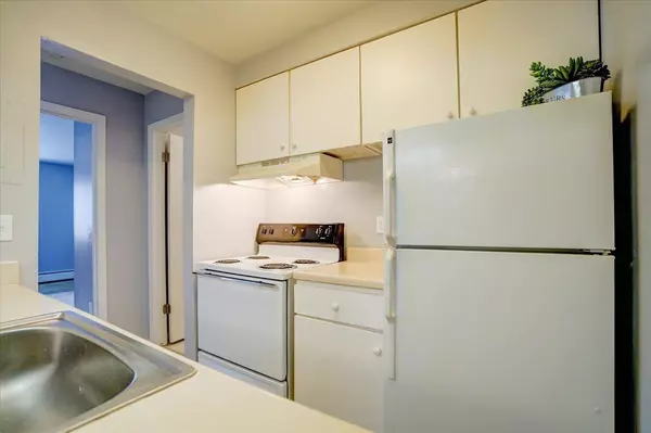 4312 Melody Ln #105, Madison, WI 53704