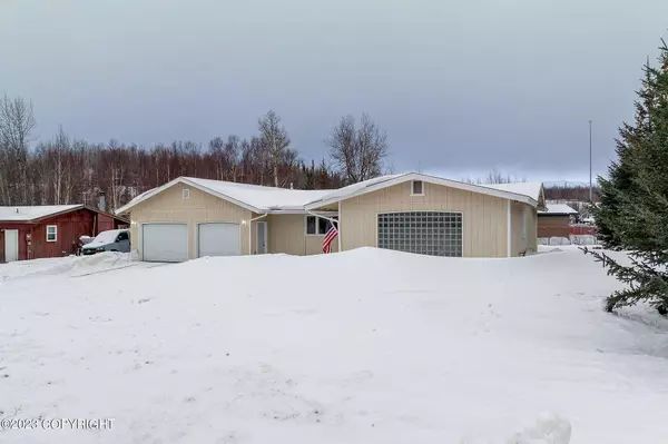 4971 E Rhubarb CIR, Wasilla, AK 99654