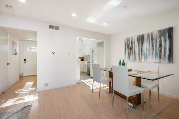 6212 Admiralty LN, Foster City, CA 94404