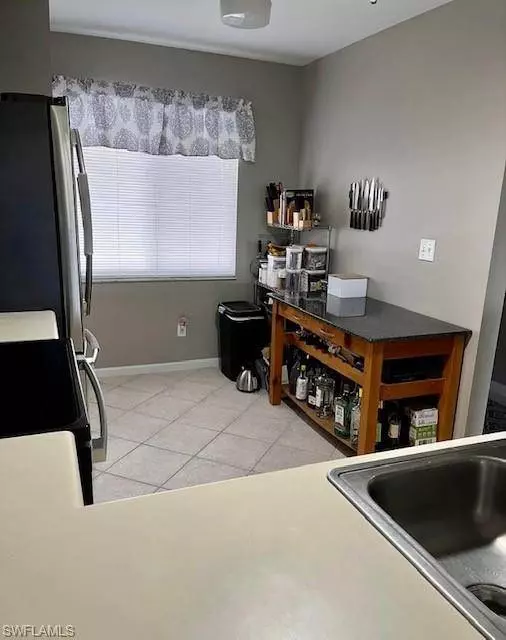 4556 Andover WAY #E-303, Naples, FL 34112