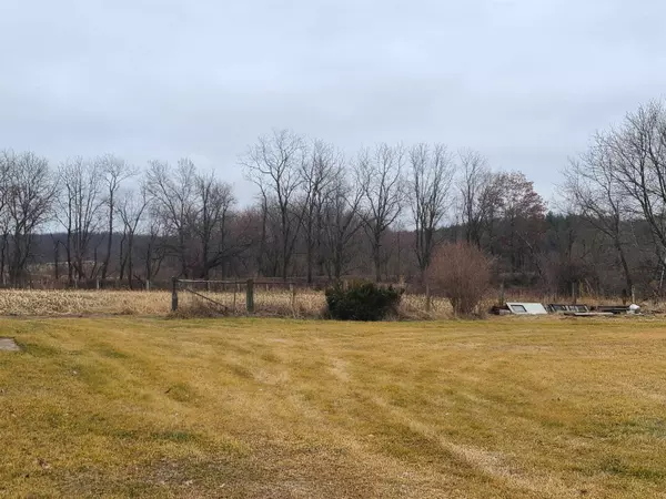 976 Hwy 69 #69, Montrose, WI 53508