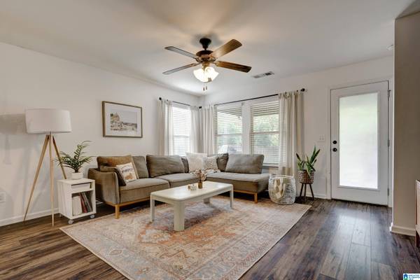 622 JOHNNYS COVE, Leeds, AL 35094