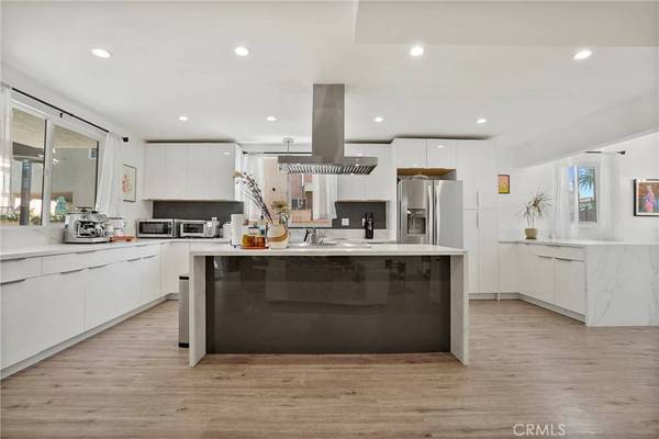 15751 Morrison ST, Encino, CA 91436