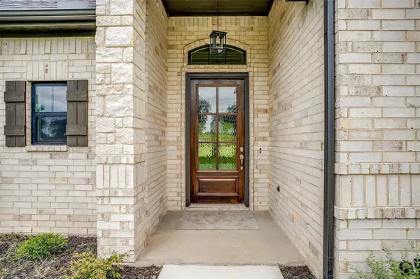 2212 Erwin Road, Poolville, TX 76487