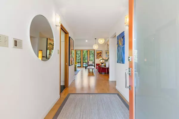 1607 Tamarack LN, Davis, CA 95616