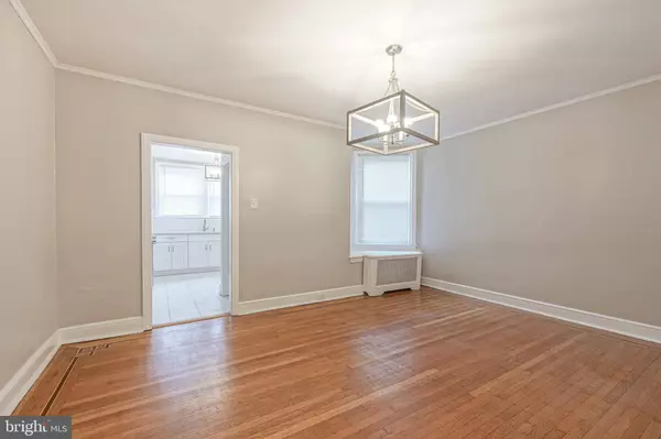 6429 N SYDENHAM ST, Philadelphia, PA 19126